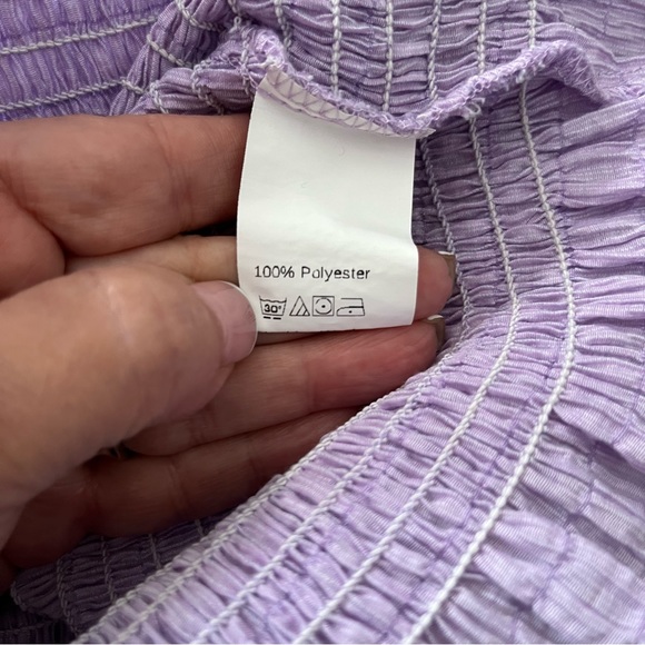 SMOCKED CROPPED TOP IN LAVENDER - Picture 12 of 12